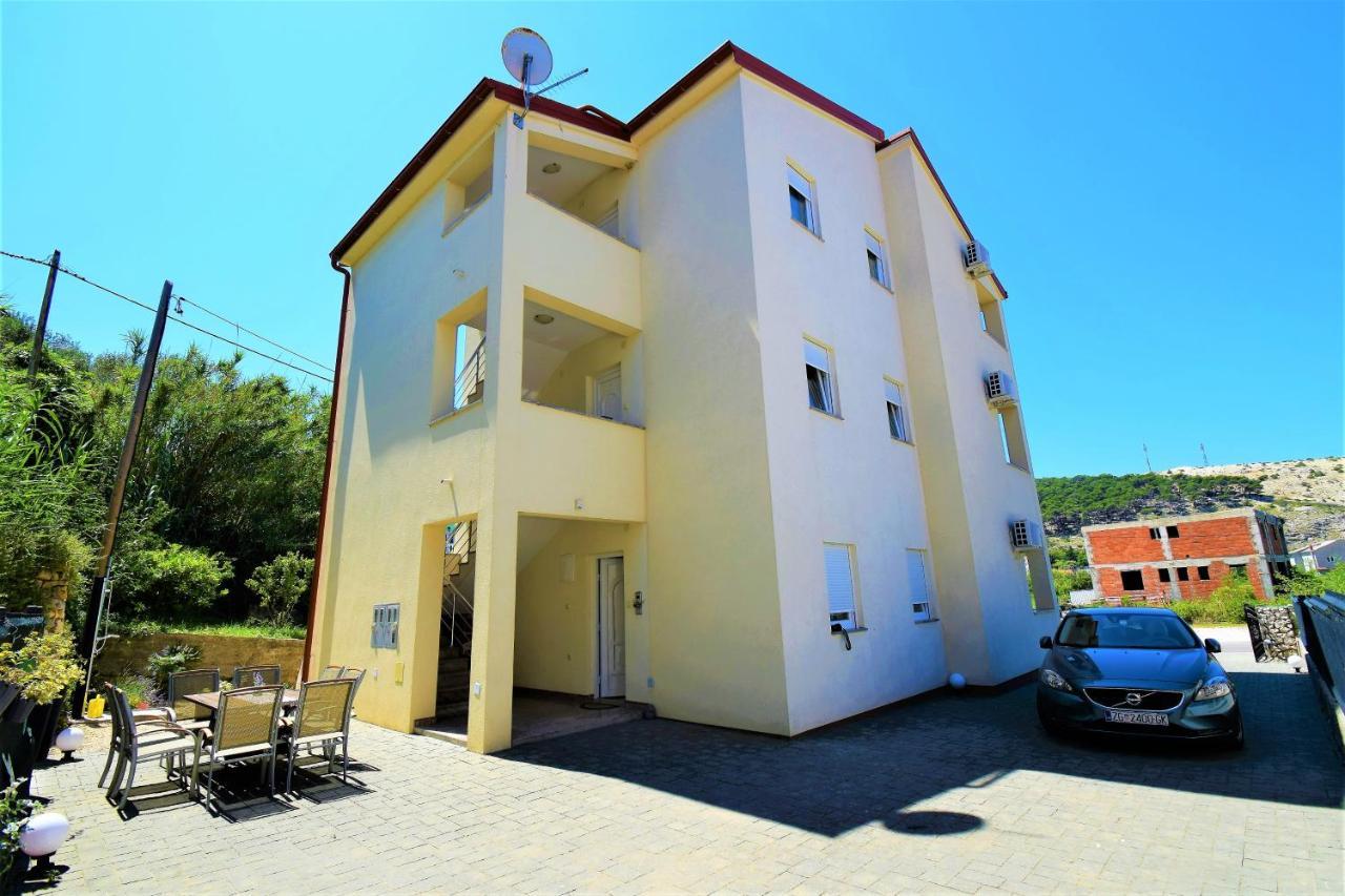 Apartmani Bakran Лопар Екстериор снимка