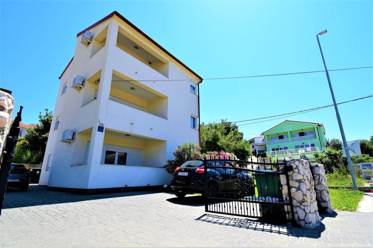 Apartmani Bakran Лопар Екстериор снимка