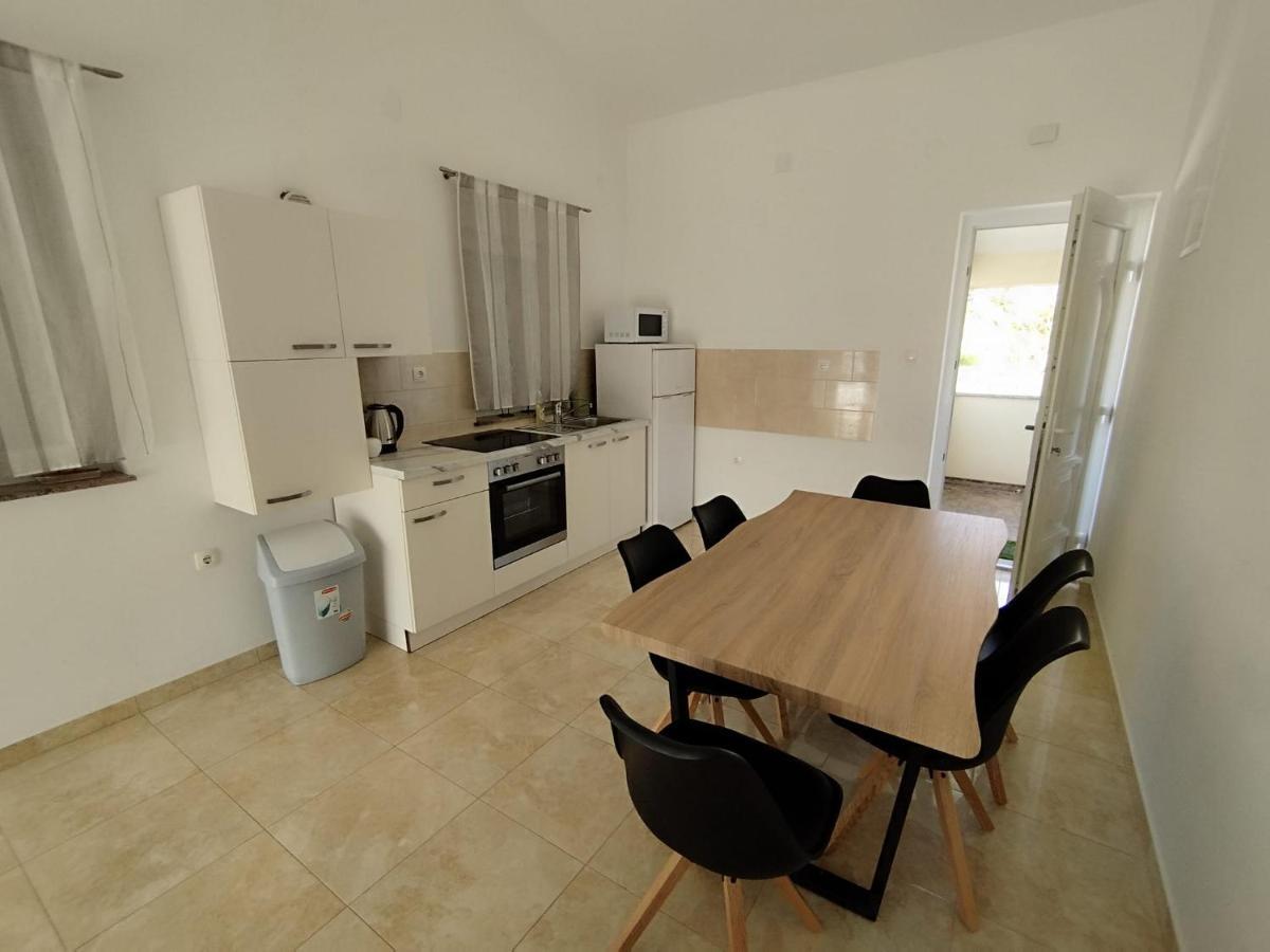 Apartmani Bakran Лопар Екстериор снимка