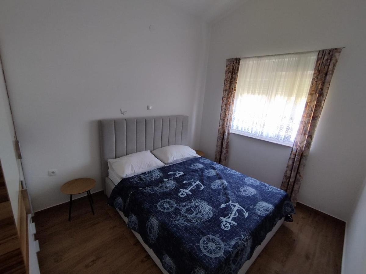 Apartmani Bakran Лопар Екстериор снимка