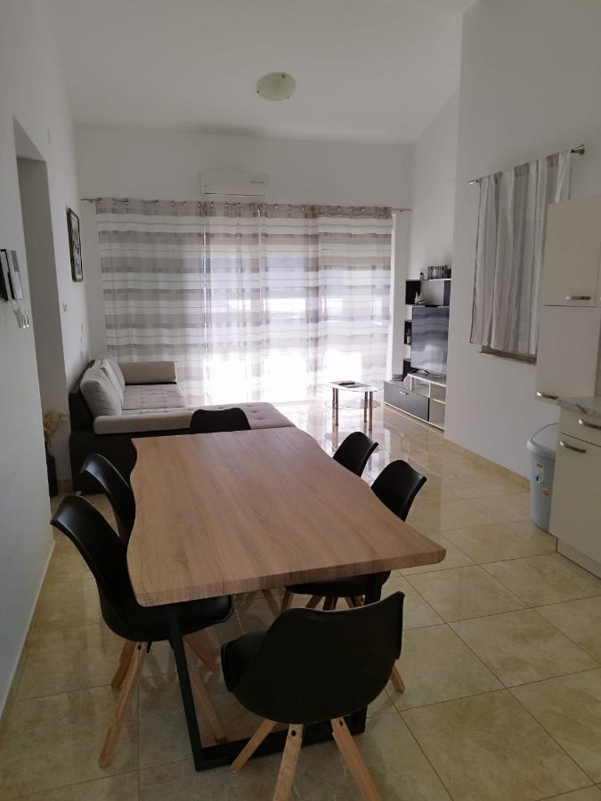 Apartmani Bakran Лопар Екстериор снимка